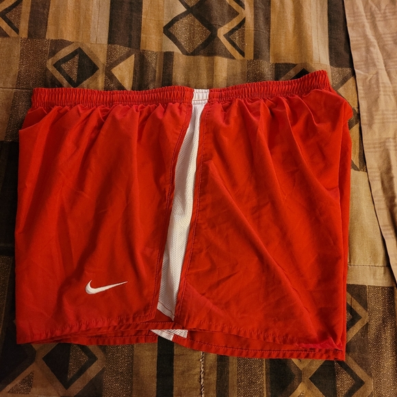 Nike Dry Fit Split Side Running Shorts - Picture 6 of 7